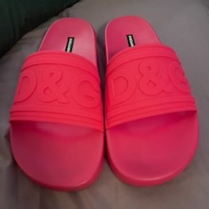 Dolce&Gabbana Pink Rubber Slides SZ 10. PreLoved slight wear Orginal Box!